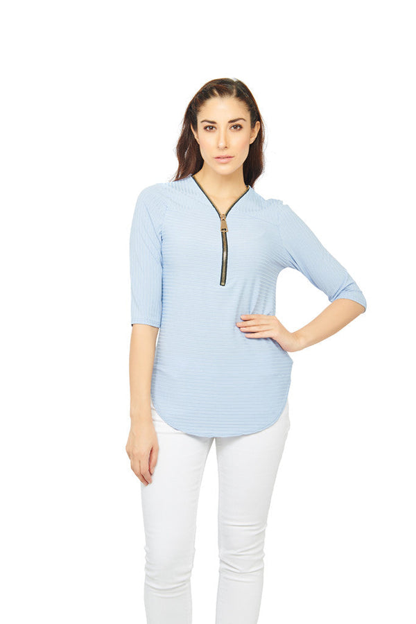 Top with front zipper in Blue