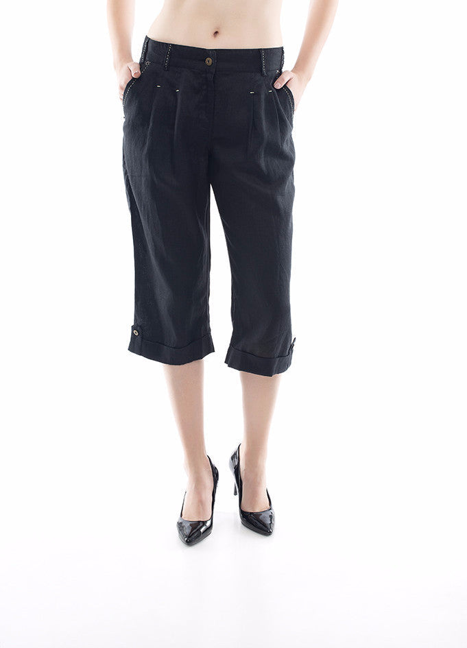 Cropped Trousers In Black